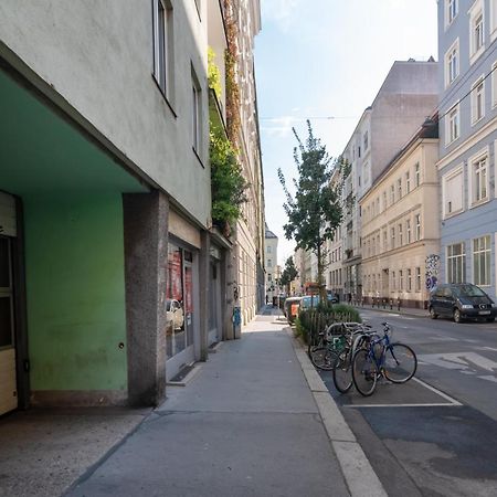 ウィーンAbsolute Ruhelage Im Zentrum Mit Parkplatzアパートメント エクステリア 写真