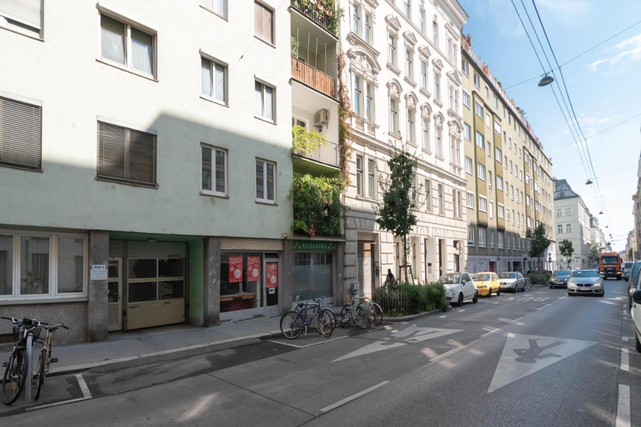 ウィーンAbsolute Ruhelage Im Zentrum Mit Parkplatzアパートメント エクステリア 写真